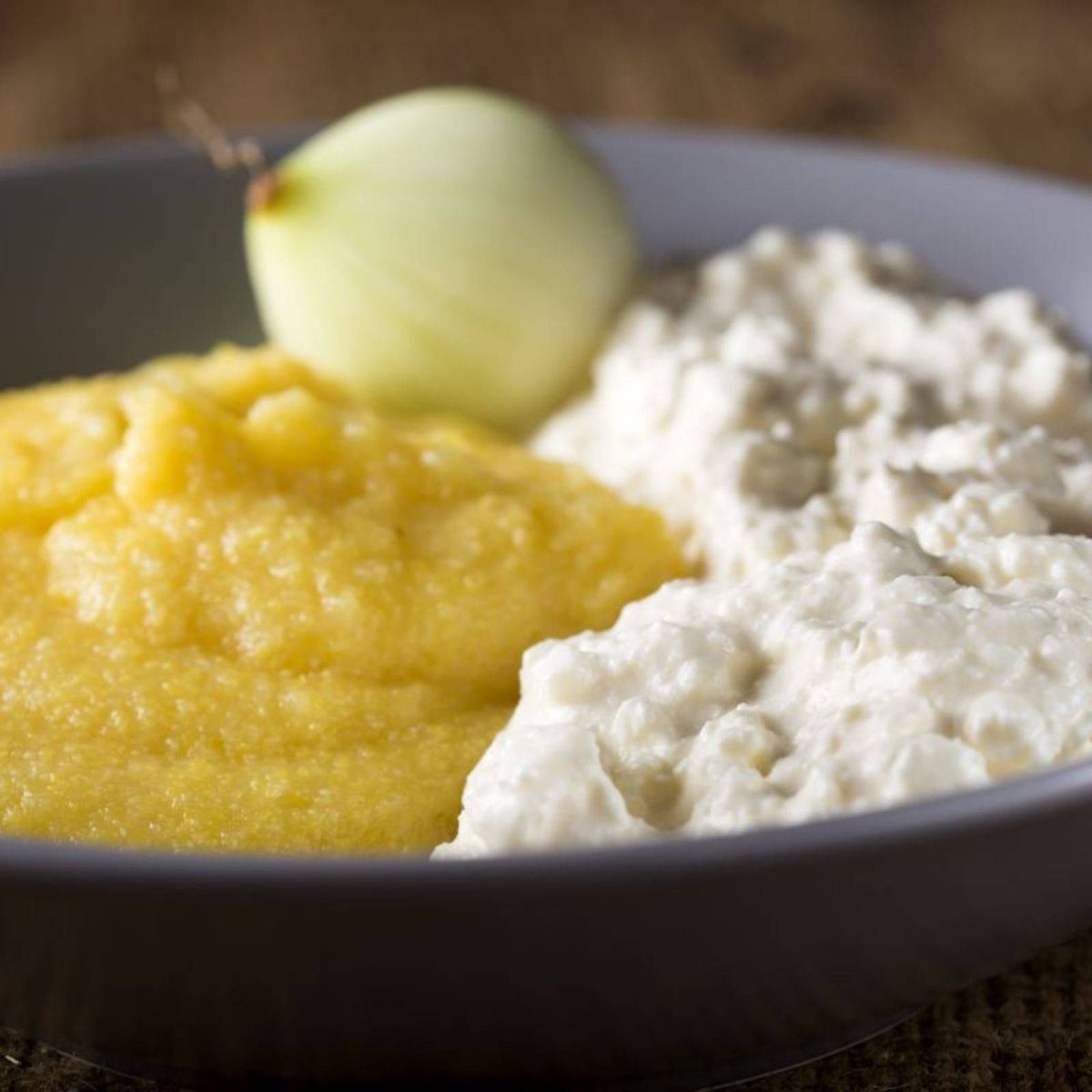 Branza cu Smantana si Mamaliga 560 g